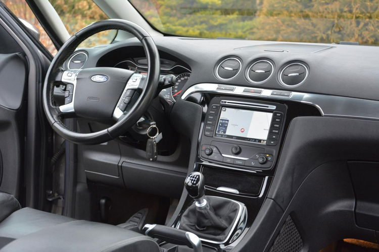 Ford Galaxy Drugie koła Titanium Bi-xenon Navi Kamera Skóry Aso do końca zdjęcie 20