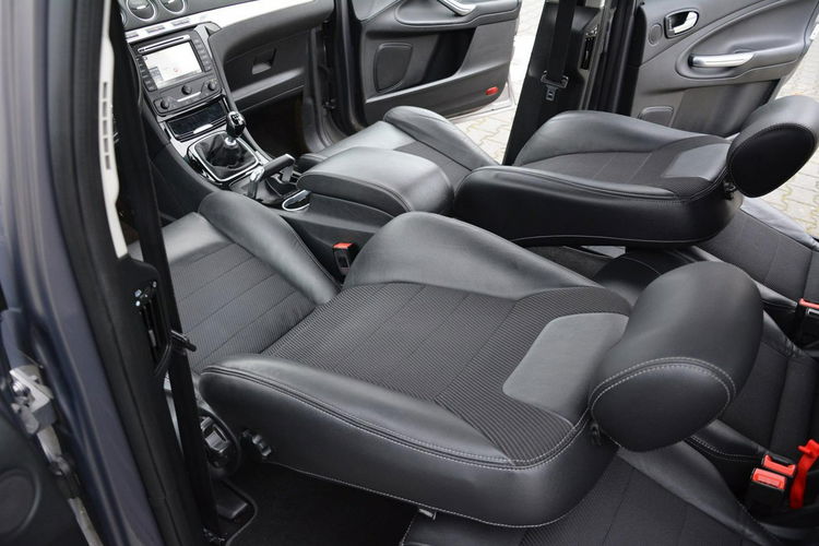 Ford Galaxy Drugie koła Titanium Bi-xenon Navi Kamera Skóry Aso do końca zdjęcie 23