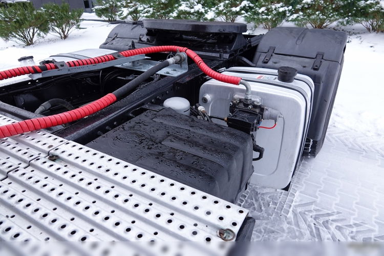 MAN TGS 440 / EURO 5 / RETARDER / NISKA KABINA / HYDRAULIKA / WYSOKO ZAWIESZONY / SPROWADZONY  zdjęcie 13