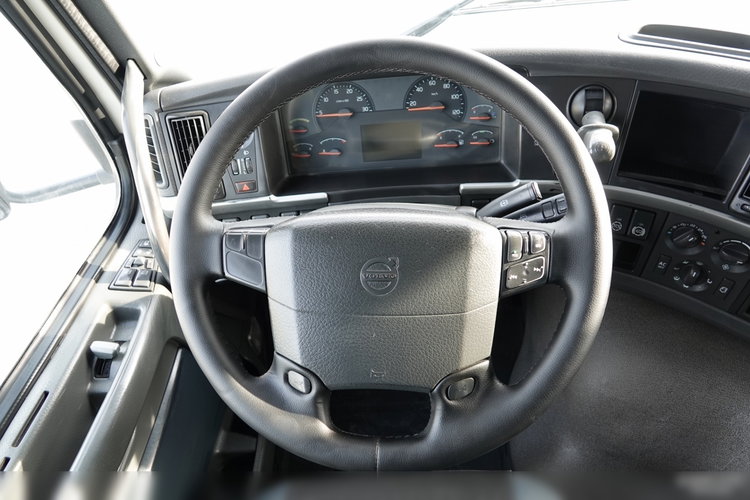 Volvo FMX 460 / 8x4 / WYWROTKA / HYDROBURTA / BORDMATIC / MEILLER KIPER / EURO 5 / EEV / SPROWADZONY  zdjęcie 39