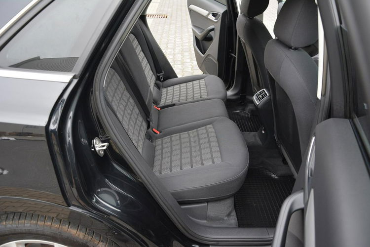 Q3 Automat S-Line Quattro Ledy bi-Xenon Navi Alu18" z Niemiec ASO Audi zdjęcie 16