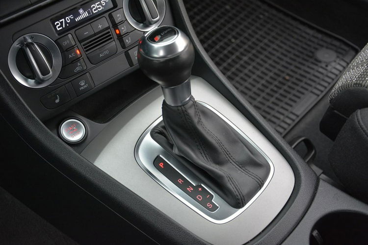 Q3 Automat S-Line Quattro Ledy bi-Xenon Navi Alu18" z Niemiec ASO Audi zdjęcie 27