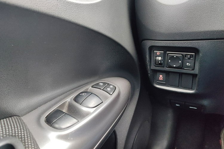 Nissan Juke Niski przebieg + zwykły silnik 1600 zdjęcie 16