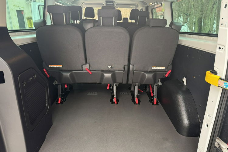 Ford Transit Custom 2.O TDCI 130 KM 1 WŁAŚCICIEL W PL 9 OSOBOWY KAMERA COFANIA BEZ WKŁADU zdjęcie 13