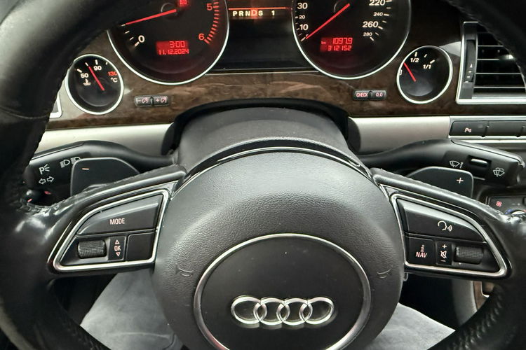 Audi A8 4.2 TDI 326 KM Stan BDB Oryginał Gwarancja zdjęcie 24