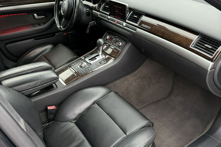 Audi A8 4.2 TDI 326 KM Stan BDB Oryginał Gwarancja zdjęcie 6
