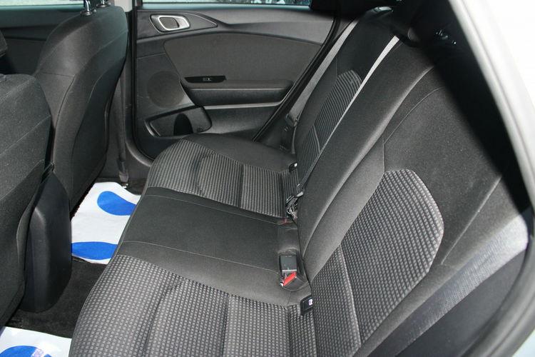 Kia Cee'd CRDI F-vat Salon Polska Gwarancja zdjęcie 9