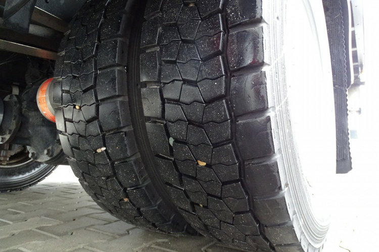 Iveco EUROCARGO 120 E19 Kontener Sprowadzony EURO 6 Książka Serwisowa , Klima , 3 Miejscowa Kabina , Poduszki , Winda zdjęcie 12