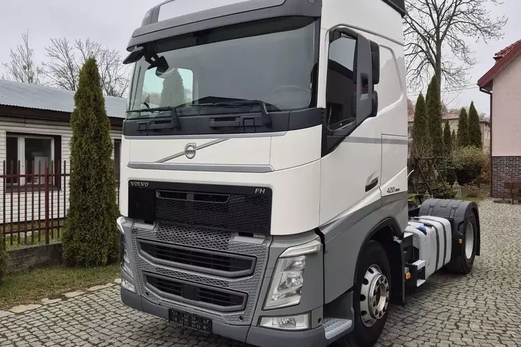 Volvo FH GLOBETROTTER zdjęcie 34