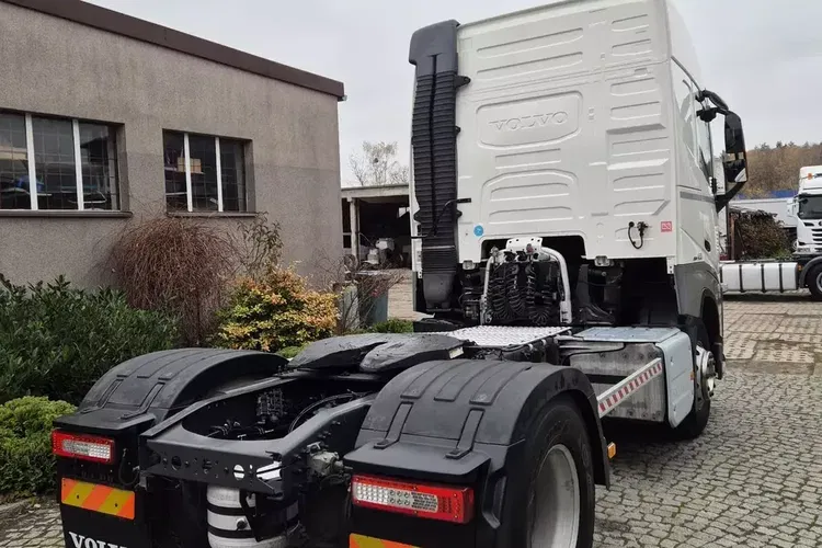 Volvo FH GLOBETROTTER zdjęcie 36