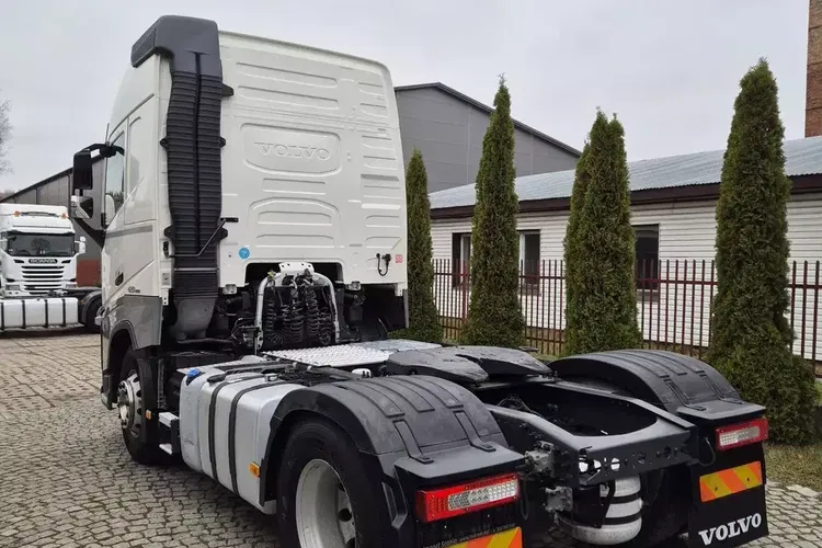 Volvo FH GLOBETROTTER zdjęcie 37