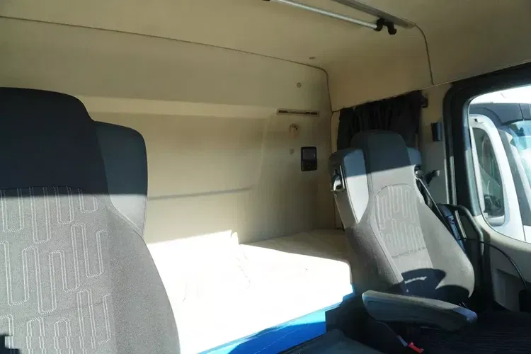 Mercedes Actros 1824 / Kabina sypialna / Chłodnia 22 EPAL / 4 sztuki zdjęcie 8