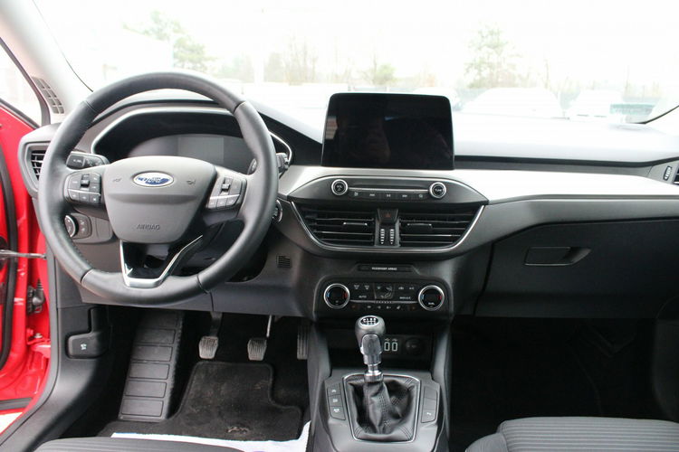 Ford Focus Titanium FullLed Gwarancja F-vat 120HP zdjęcie 13