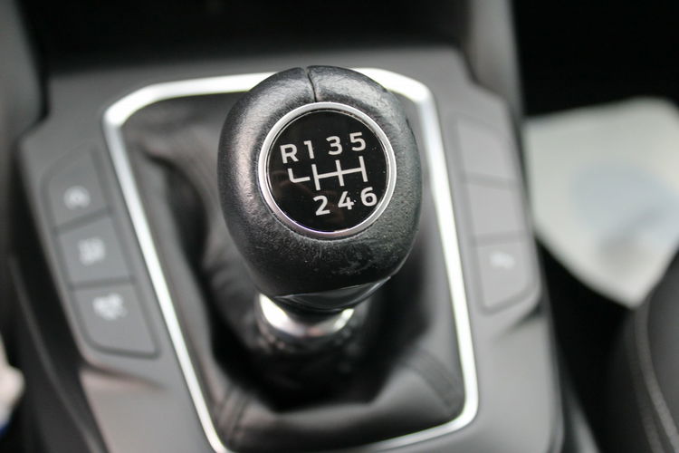 Ford Focus Titanium FullLed Gwarancja F-vat 120HP zdjęcie 26