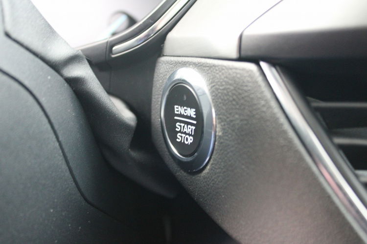 Ford Focus Titanium FullLed Gwarancja F-vat 120HP zdjęcie 28