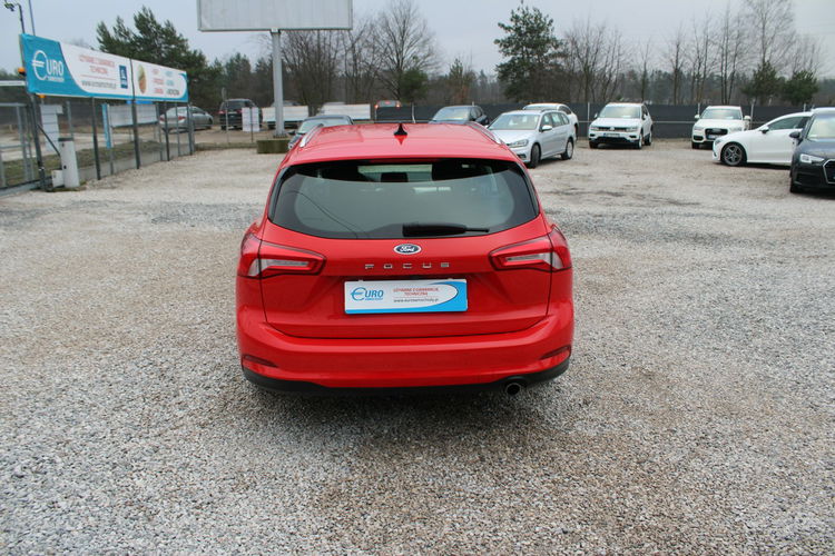 Ford Focus Titanium FullLed Gwarancja F-vat 120HP zdjęcie 6