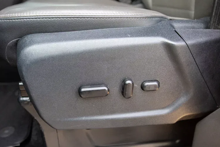 Ford Tourneo Custom zdjęcie 19