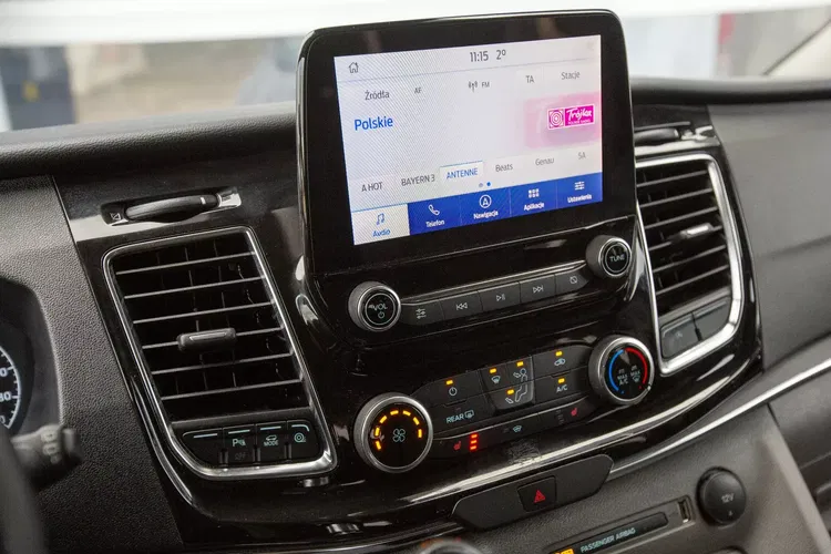 Ford Tourneo Custom zdjęcie 20