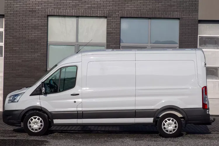 Ford Transit L3H2 170KM Blaszak TREND 3500kg zdjęcie 6