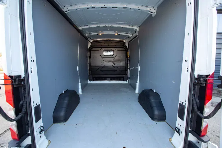 Ford Transit L3H2 170KM Blaszak TREND 3500kg zdjęcie 9