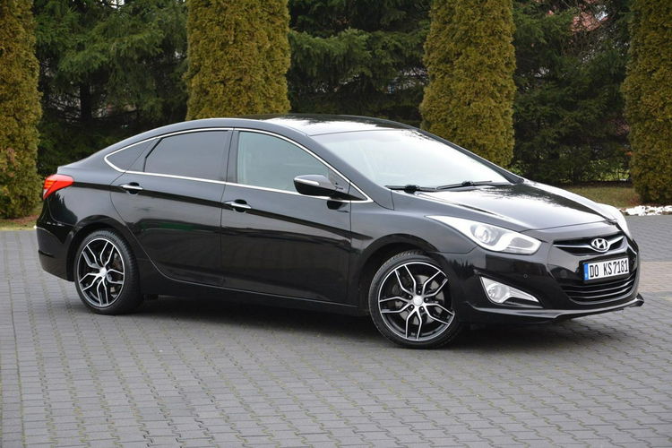 Hyundai i40 2.0(177KM) Premium Skóry Ledy Duza Navi Keyless go Kamera ASO Hyunda zdjęcie 10