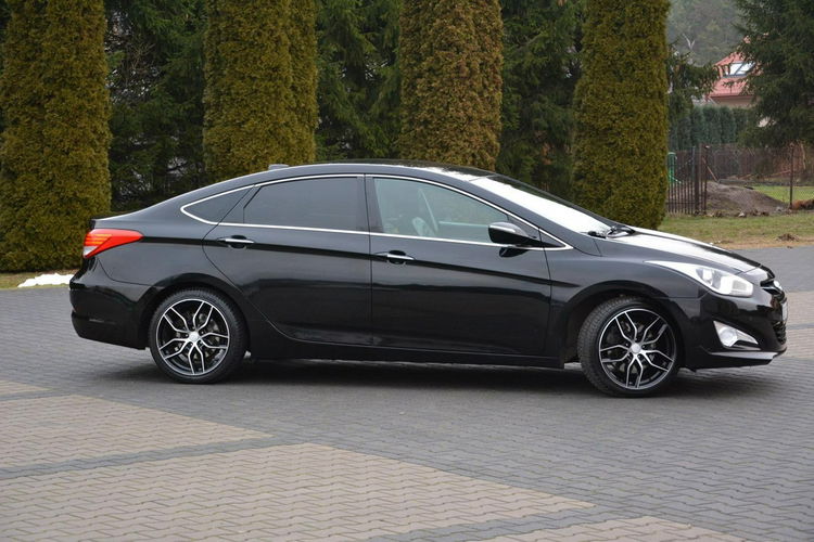 Hyundai i40 2.0(177KM) Premium Skóry Ledy Duza Navi Keyless go Kamera ASO Hyunda zdjęcie 11