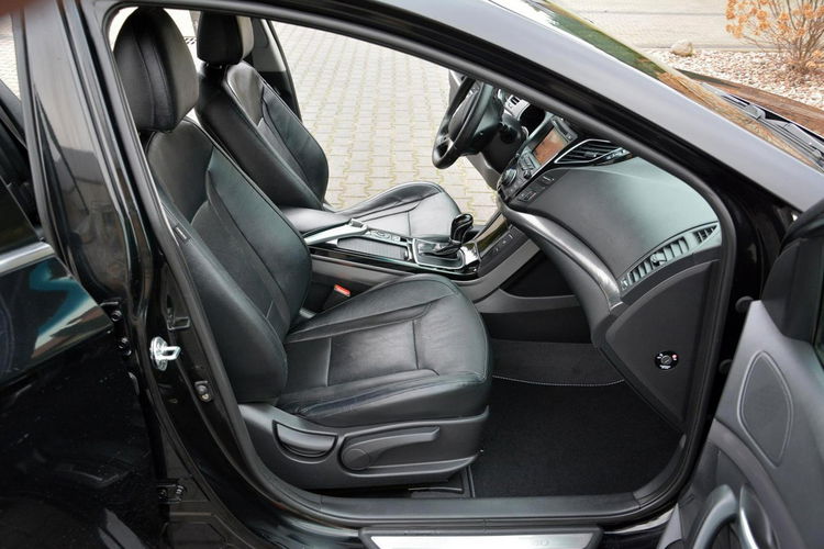 Hyundai i40 2.0(177KM) Premium Skóry Ledy Duza Navi Keyless go Kamera ASO Hyunda zdjęcie 16