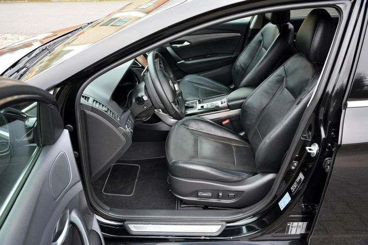 Hyundai i40 2.0(177KM) Premium Skóry Ledy Duza Navi Keyless go Kamera ASO Hyunda zdjęcie 19