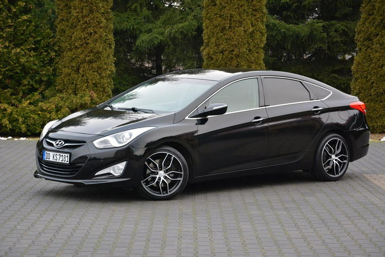 Hyundai i40 2.0(177KM) Premium Skóry Ledy Duza Navi Keyless go Kamera ASO Hyunda zdjęcie 3