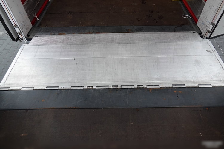 DAF XF 480 / ZESTAW TANDEM / 120 M3 / PRZEJAZDOWY / PO ZŁOTYM KONTRAKCIE SERWISOWYM zdjęcie 27