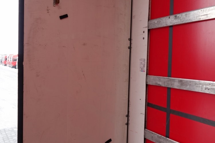 DAF XF 480 / ZESTAW TANDEM / 120 M3 / PRZEJAZDOWY / PO ZŁOTYM KONTRAKCIE SERWISOWYM zdjęcie 33