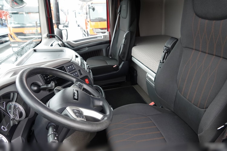 DAF XF 480 / ZESTAW TANDEM / 120 M3 / PRZEJAZDOWY / PO ZŁOTYM KONTRAKCIE SERWISOWYM zdjęcie 47