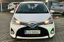 Toyota Yaris Hybryda Niski Przebieg zdjęcie 16