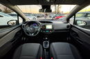 Toyota Yaris Hybryda Niski Przebieg zdjęcie 17