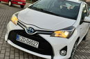 Toyota Yaris Hybryda Niski Przebieg zdjęcie 5
