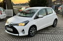 Toyota Yaris Hybryda Niski Przebieg zdjęcie 7