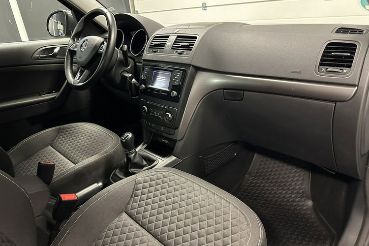 Yeti Skoda Yeti 2.0 TDI 150KM 4x4 Xenon LED Zadbany Po Opłatach Gwarancja zdjęcie 13