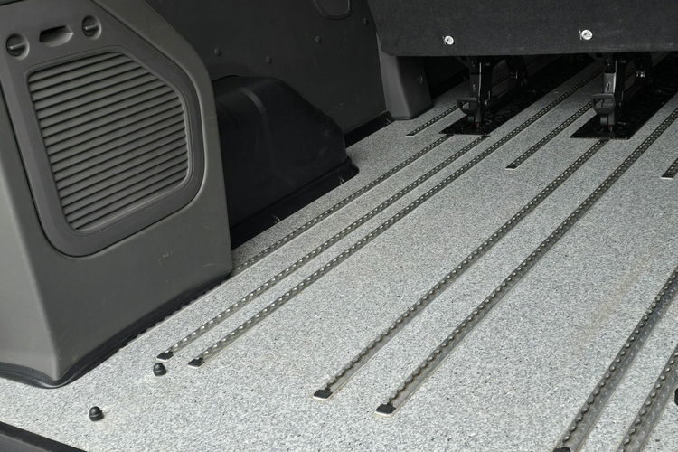 Ford Transit L3H3 / 2.0 TDCi / 9-osobowy / I-właściciel / dla Niepełnosprawnych zdjęcie 11