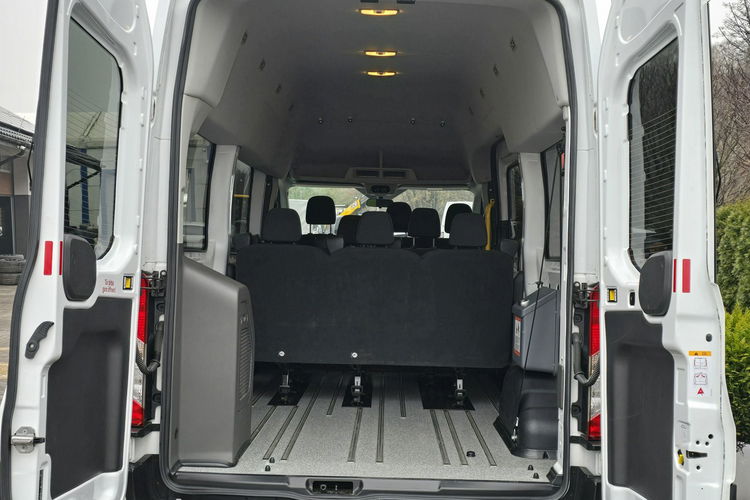 Ford Transit L3H3 / 2.0 TDCi / 9-osobowy / I-właściciel / dla Niepełnosprawnych zdjęcie 9