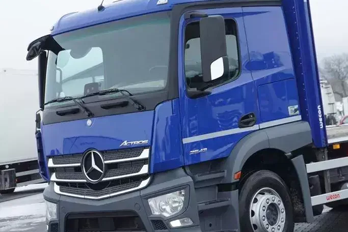 Mercedes ACTROS / 2543 / ACC / E 6 / PEŁNY ADR / PLATFORMA / ZAWIESIE POD WÓZEK zdjęcie 30