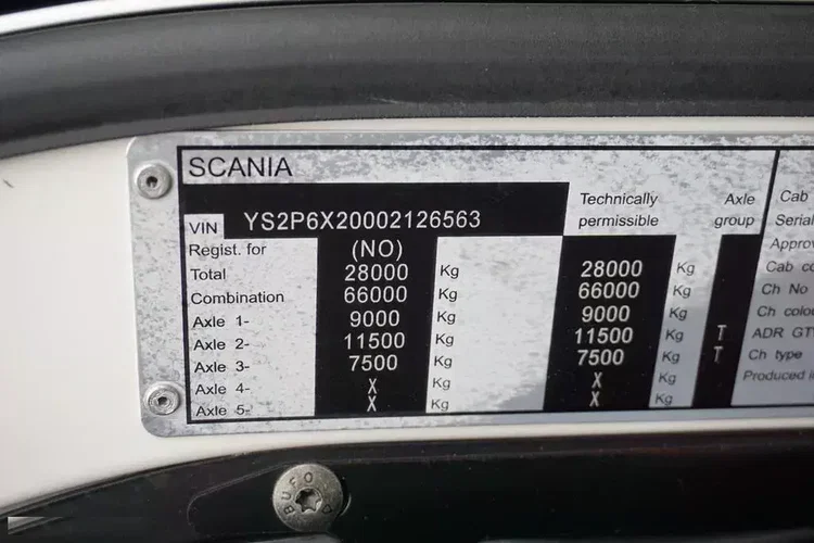 Scania P 370 / EURO 6 / CHŁODNIA + WINDA / 23 PALETY / OŚ SKRĘTNA zdjęcie 10