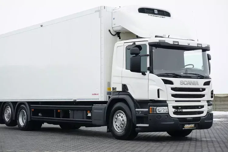 Scania P 370 / EURO 6 / CHŁODNIA + WINDA / 23 PALETY / OŚ SKRĘTNA zdjęcie 30