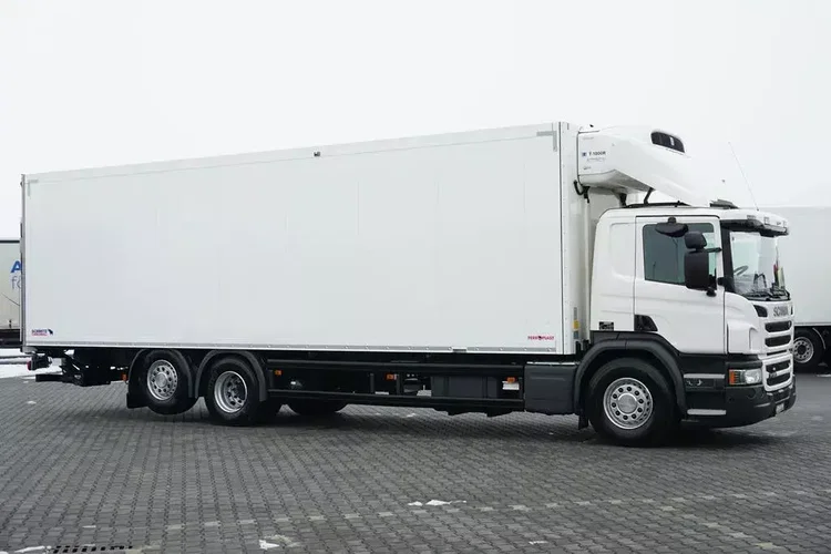 Scania P 370 / EURO 6 / CHŁODNIA + WINDA / 23 PALETY / OŚ SKRĘTNA zdjęcie 4