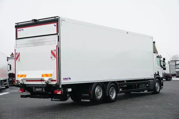 Scania P 370 / EURO 6 / CHŁODNIA + WINDA / 23 PALETY / OŚ SKRĘTNA zdjęcie 5