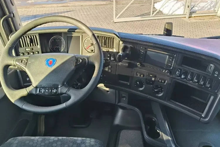 Scania R450 / EURO 6 / RETARDER / LOW DECK / CROWN EDITION / zdjęcie 23