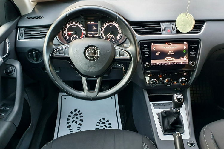 Skoda Octavia 1.6 TDI 115 KM, AMBITION, Nawigacja Salon PL stan bdb zdjęcie 16
