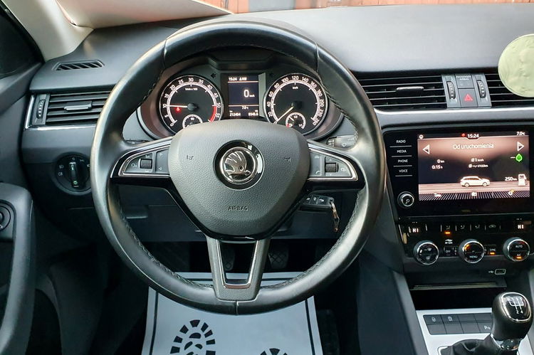 Skoda Octavia 1.6 TDI 115 KM, AMBITION, Nawigacja Salon PL stan bdb zdjęcie 23