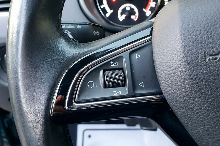 Skoda Octavia 1.6 TDI 115 KM, AMBITION, Nawigacja Salon PL stan bdb zdjęcie 24