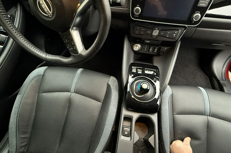 Nissan Leaf max wersja bateria 62kWh 25 tyskm moc 217KM jedyny taki gwaranc zdjęcie 22