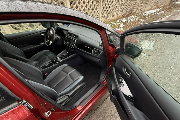 Nissan Leaf max wersja bateria 62kWh 25 tyskm moc 217KM jedyny taki gwaranc zdjęcie 26